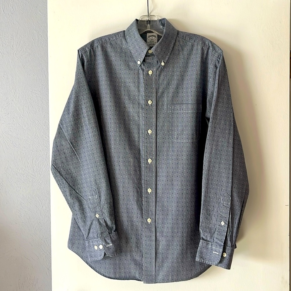 Brooks Brothers Regent Fit Medium Button Down Shirt